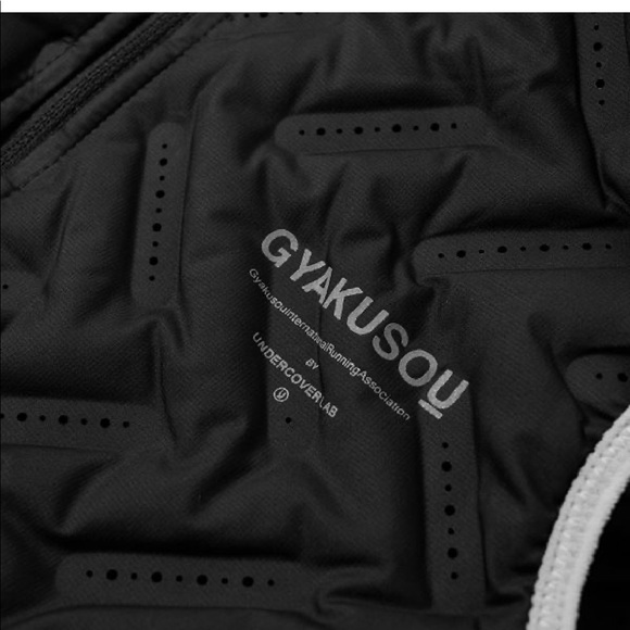 NIKE GYAKUSOU UNDERCOVER LAB NIKELAB RUNNING VEST - Picture 11 of 15